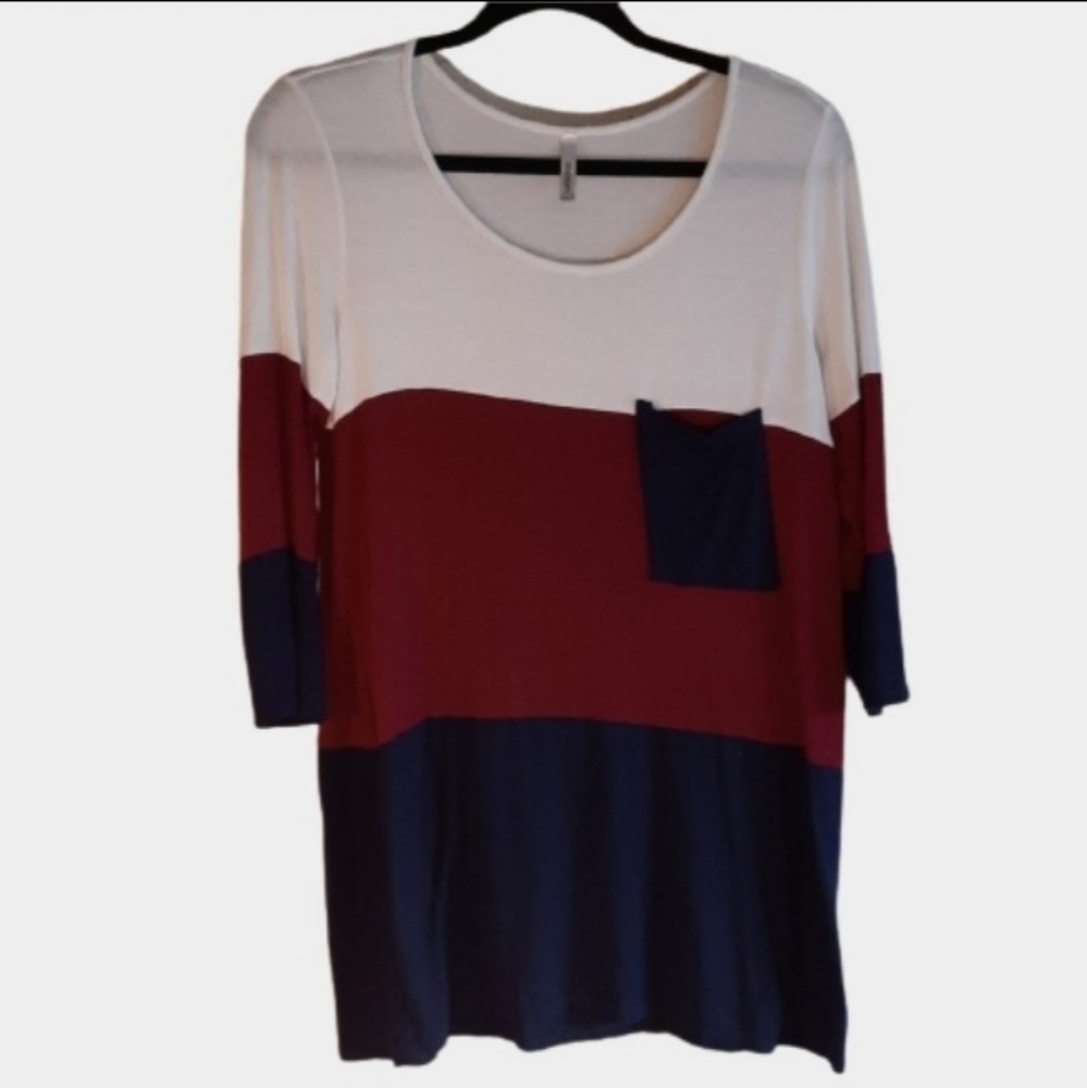 Brenda's Woman's Top size M